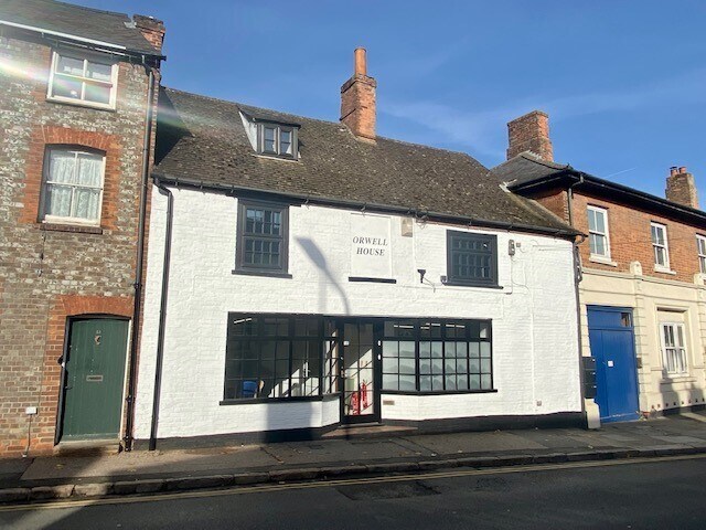 50 High St, Hungerford à louer - Photo de l’immeuble – Image 1 sur 3