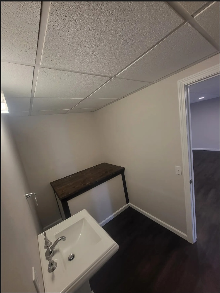 111 Meadow St, Warwick, RI à louer Photo intérieure– Image 1 sur 8