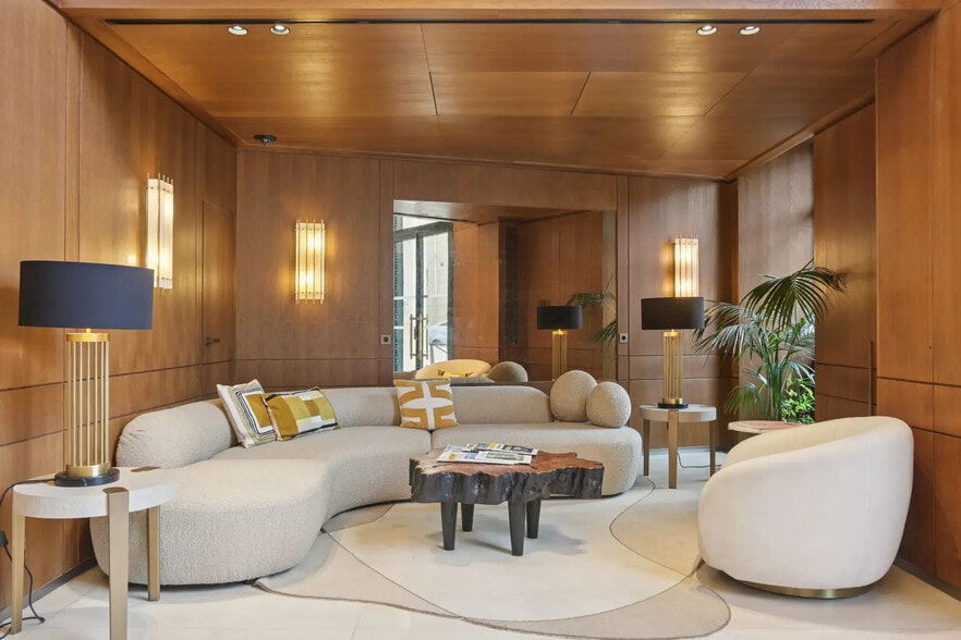 36 Avenue Raymond Poincaré, Paris à louer - Photo de l’immeuble – Image 3 sur 9