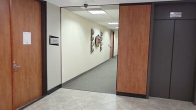 4545 Fuller Dr, Irving, TX à louer - Vidéo sur l’annonce professionnelle