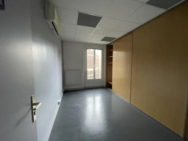 Bureau dans Paris à vendre - Photo de l’immeuble – Image 3 sur 7