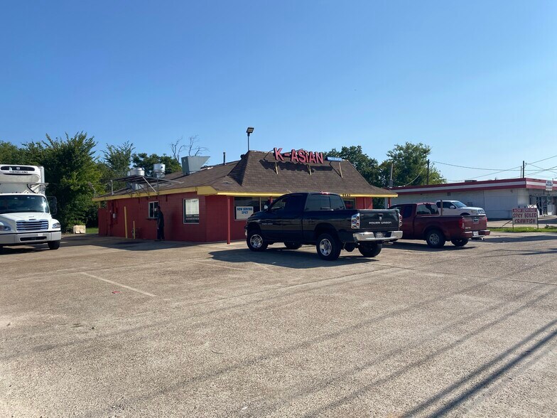 5540 College St, Beaumont, TX à vendre - Photo de l’immeuble – Image 3 sur 13