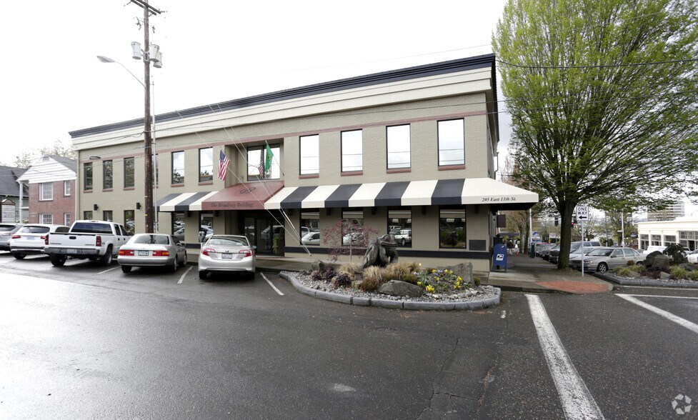 205 E 11th St, Vancouver, WA à louer - Photo de l’immeuble – Image 1 sur 6