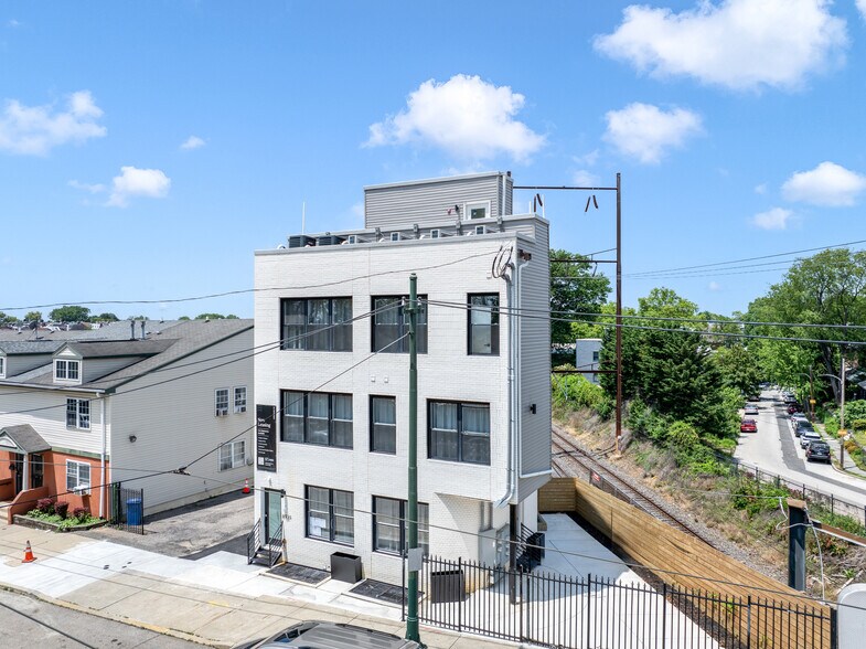 4921 Chester, Philadelphia, PA à vendre - Photo principale – Image 1 sur 21