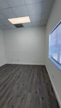 4760-4838 NE 12th Ave, Fort Lauderdale, FL à louer - Vidéo sur l’annonce professionnelle 