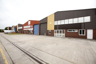 Plus de détails pour Hyperion Way, Reading - Industriel/Logistique à louer