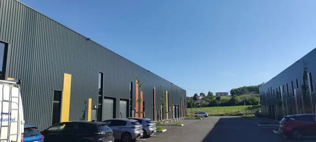 Plus de détails pour Local d’activités à vendre