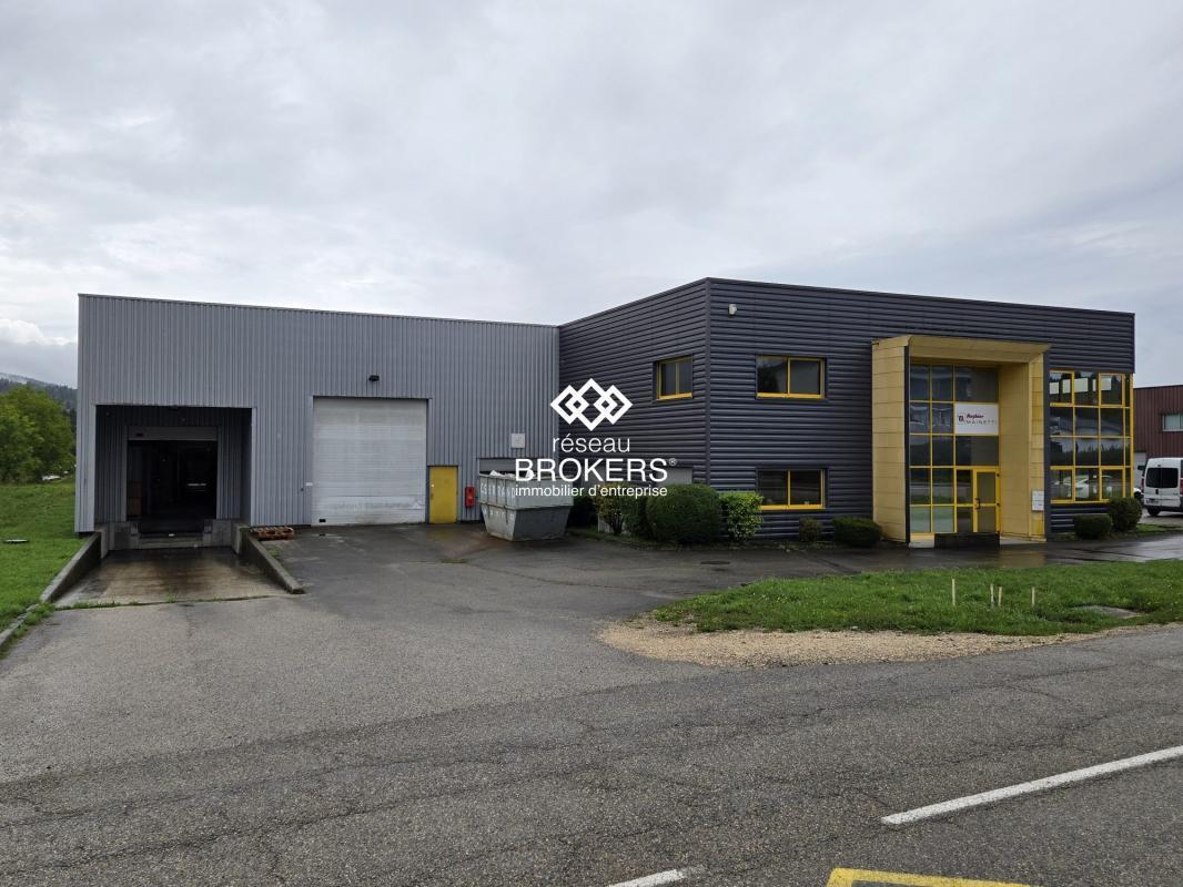 Industriel/Logistique dans Arbent à louer Photo de l’immeuble– Image 1 sur 18