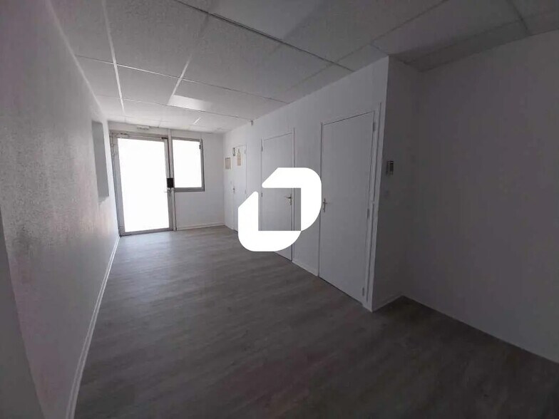 Bureau dans Montpellier à louer - Photo de l’immeuble – Image 3 sur 15