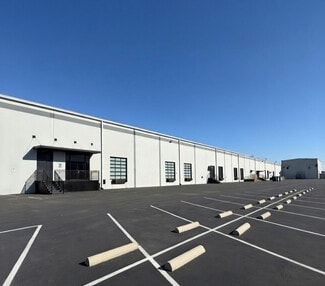 Plus de détails pour 12224 Montague St, Pacoima, CA - Industriel/Logistique à louer