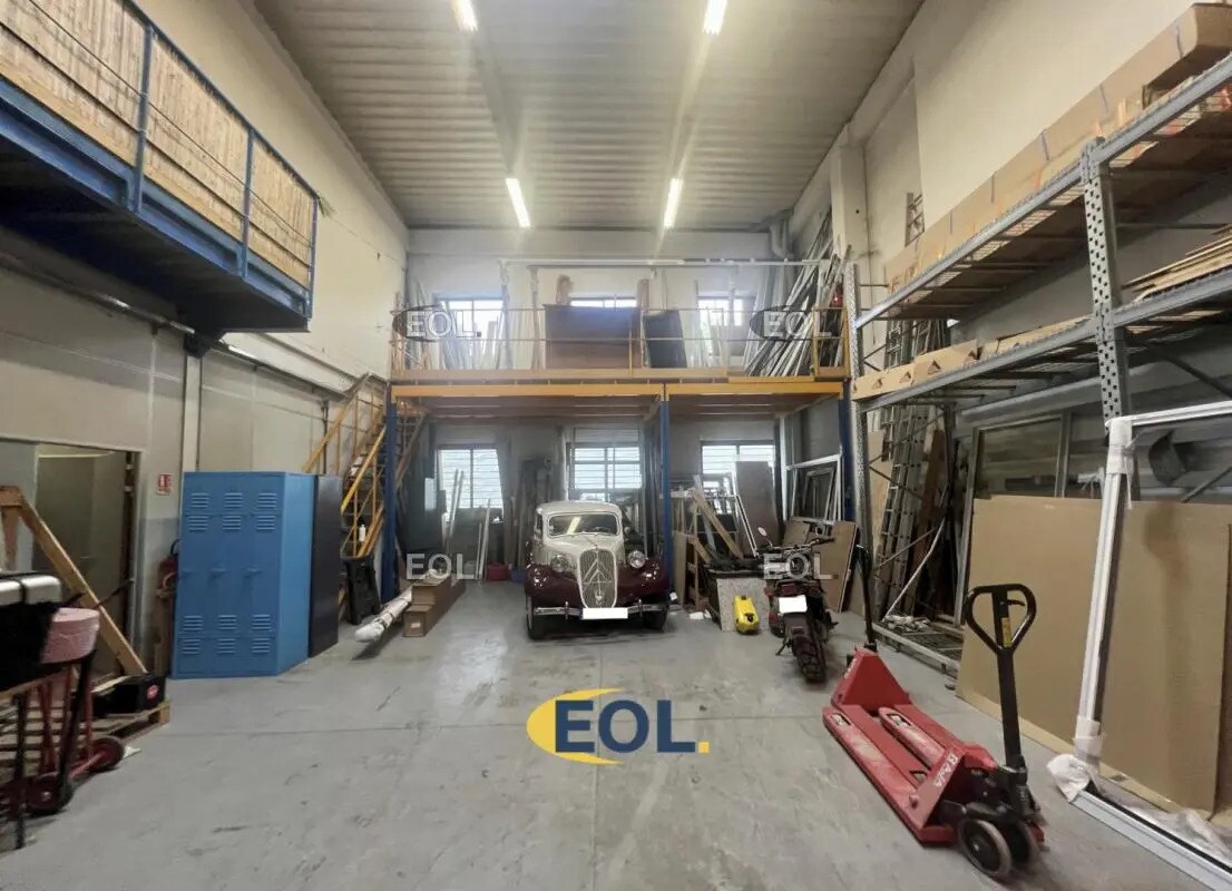 Local d'activités dans Pierrefitte-sur-Seine à vendre Photo intérieure– Image 1 sur 9