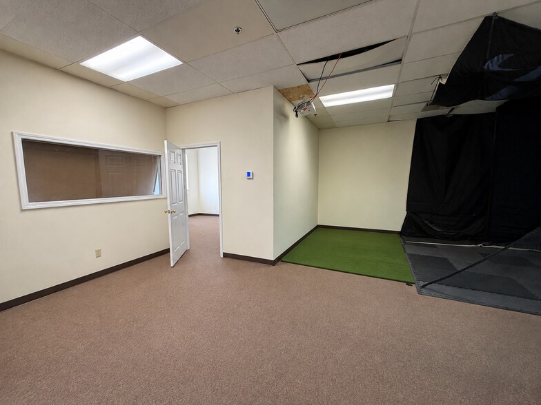 17 Sterling Rd, Billerica, MA à louer - Photo intérieure – Image 3 sur 6