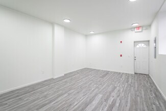 Plus de détails pour 5715 Woodland Ave, Philadelphia, PA - Bureau/Local commercial à louer