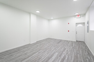 Plus de détails pour 5715 Woodland Ave, Philadelphia, PA - Local d'activités à louer