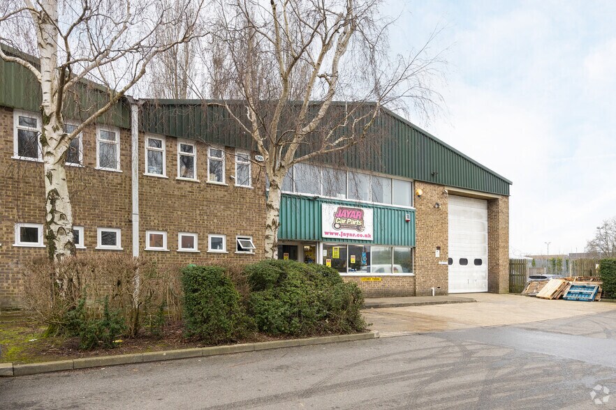 Bircholt Rd, Maidstone à louer - Photo de l’immeuble – Image 3 sur 4