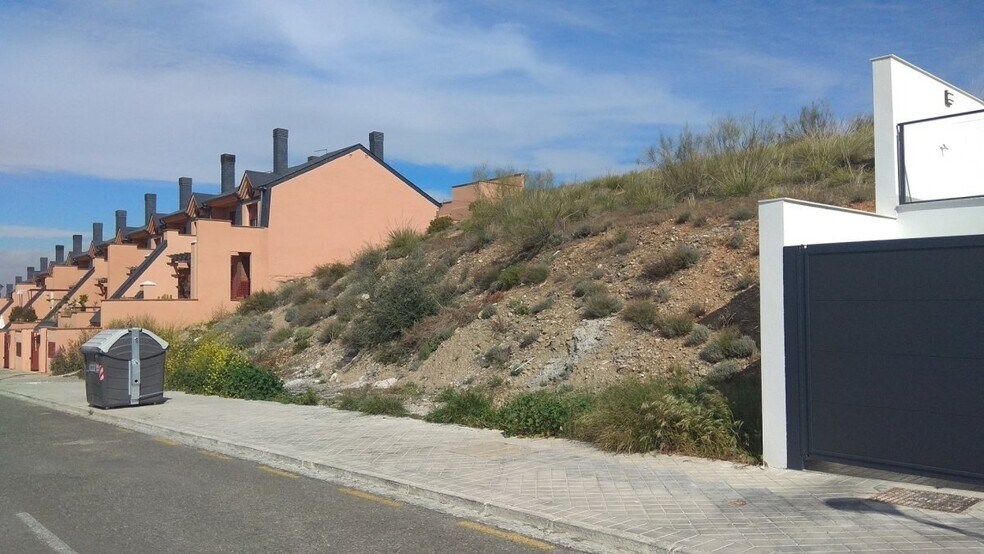 Terrain dans Granada, Granada à vendre - Photo de l’immeuble – Image 1 sur 4