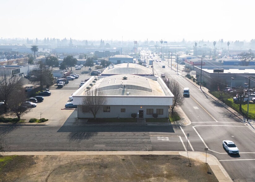 1460 W 18th St, Merced, CA à vendre - Photo de l’immeuble – Image 2 sur 9