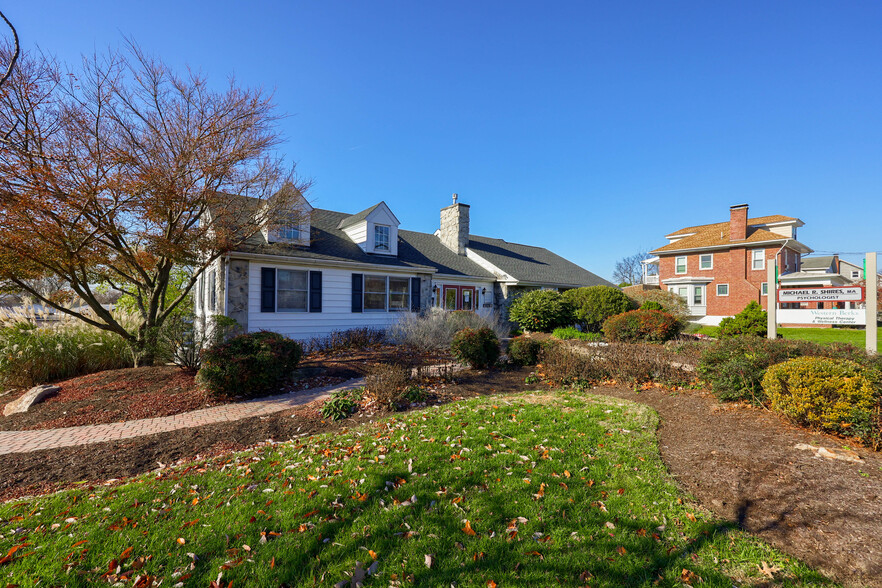 3212 Kutztown Rd, Laureldale, PA à louer - Photo de l’immeuble – Image 2 sur 42
