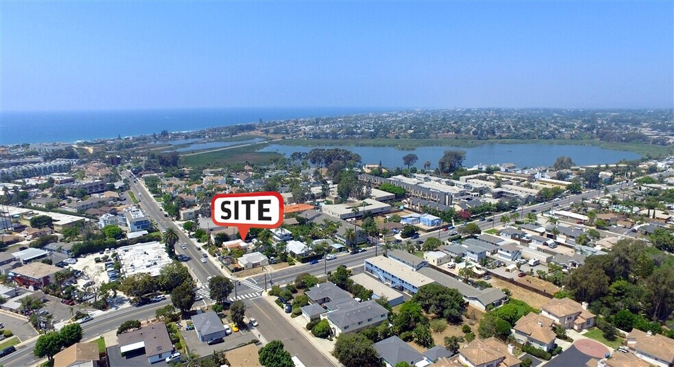 774 Laguna Dr, Carlsbad, CA à vendre - Photo de l’immeuble – Image 2 sur 11