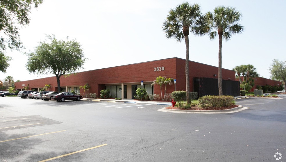 2830 Winkler Ave, Fort Myers, FL à louer - Photo de l’immeuble – Image 3 sur 24
