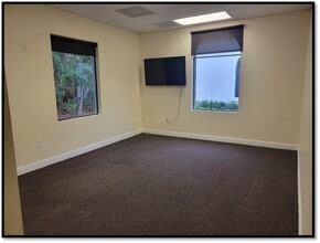 2575 Northbrooke Plaza Dr, Naples, FL à louer Photo intérieure– Image 1 sur 2
