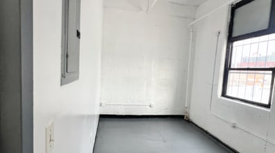 43-49 10th St, Long Island City, NY à louer Photo intérieure– Image 1 sur 1