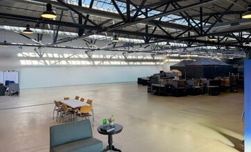 1200 N Branch St, Chicago, IL à louer Photo intérieure– Image 2 sur 4