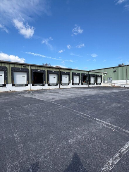 244 Shoemaker Rd, Pottstown, PA à louer - Photo de l’immeuble – Image 3 sur 34