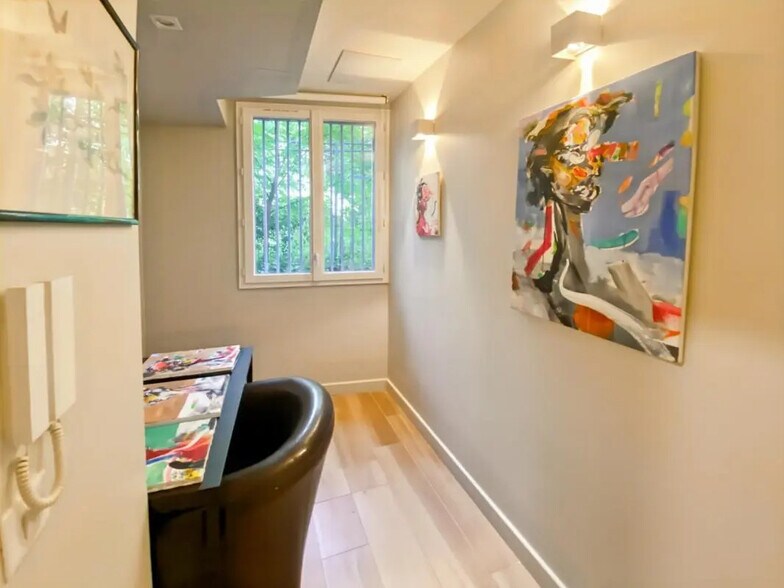 Bureau dans Paris à louer - Photo de l’immeuble – Image 2 sur 4