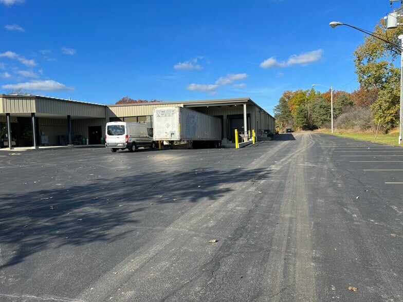 4675 Transit Rd, Williamsville, NY à vendre - Photo de l’immeuble – Image 3 sur 9