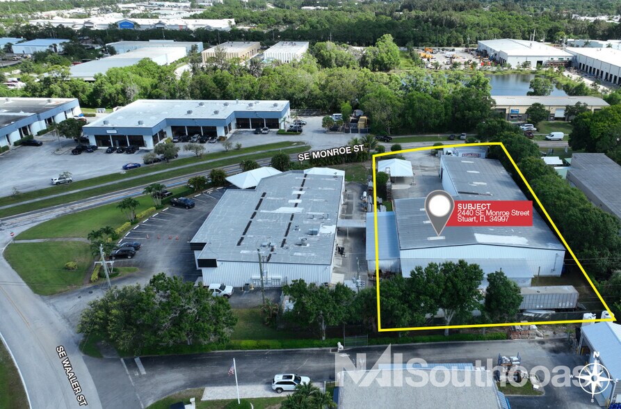 2440 Monroe St, Stuart, FL à vendre - Photo de l’immeuble – Image 2 sur 8