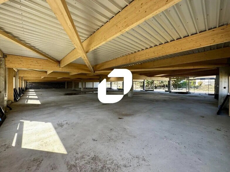 Local d’activités dans Cormontreuil à louer - Photo de l’immeuble – Image 2 sur 7