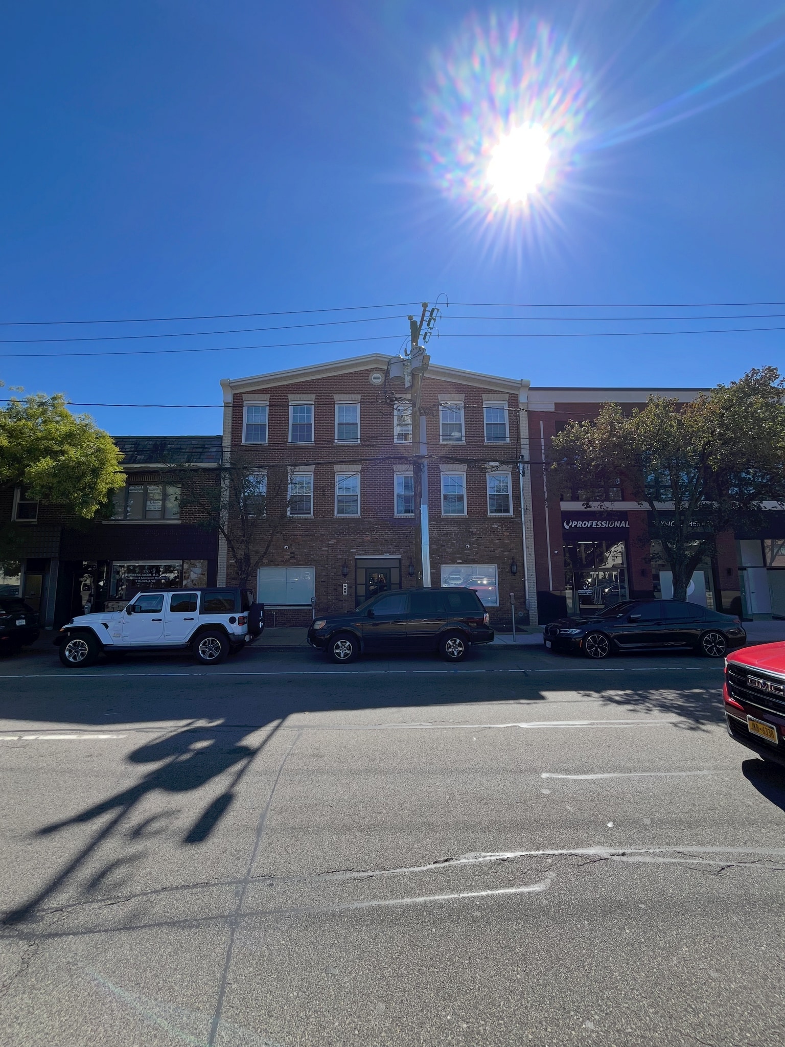 270 Jericho Tpke, Floral Park, NY à louer Photo intérieure– Image 1 sur 9