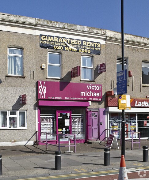 265 Barking Rd, Londres à louer - Photo principale – Image 1 sur 23