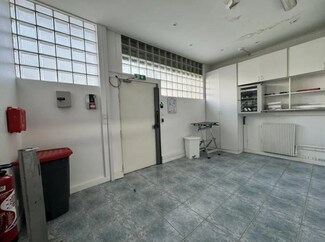 Plus de détails pour Local commercial à vendre