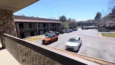 200 Cahaba Park Cir, Birmingham, AL à louer - Vidéo sur l’annonce professionnelle 