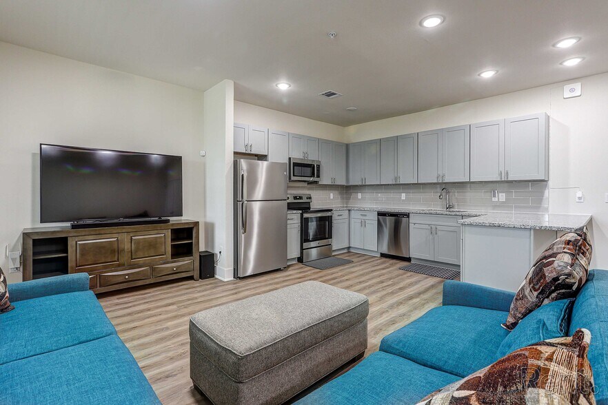 25115 Harper Ln, Spring, TX à vendre - Photo de l’immeuble – Image 3 sur 8