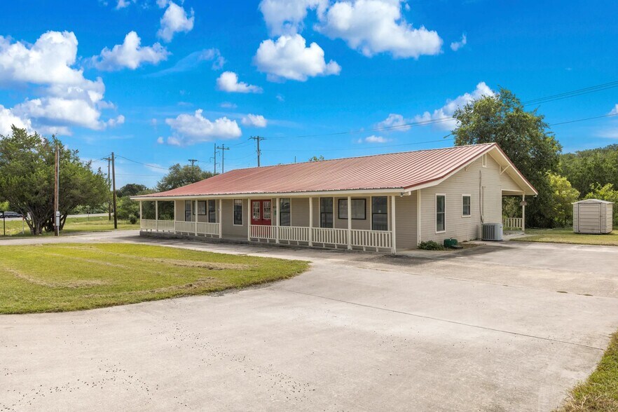 42320 FM 3159, Canyon Lake, TX à louer - Photo de l’immeuble – Image 3 sur 33