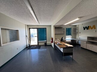 Plus de détails pour 5104 42 Av, Lloydminster, SK - Bureau à louer