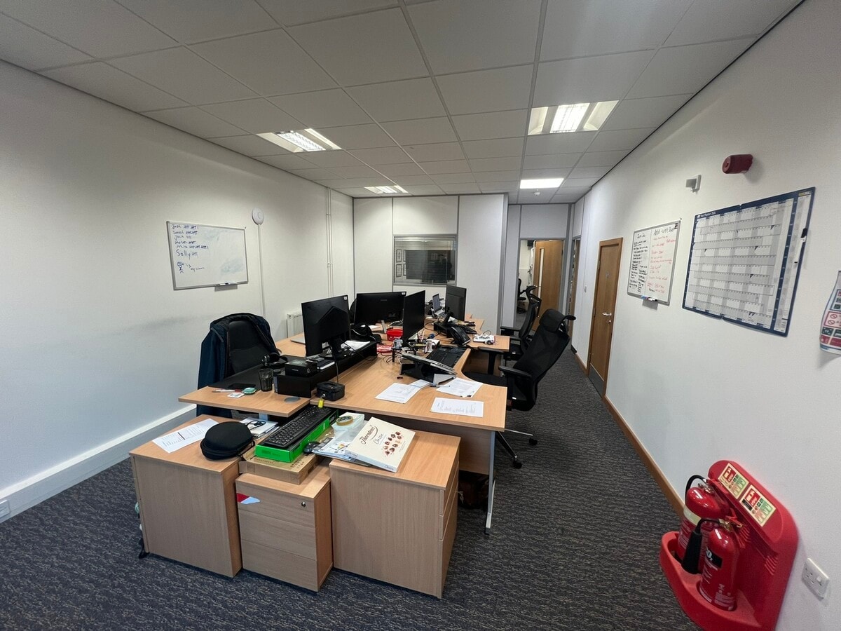 9 George Mann Rd, Leeds, WYK LS10 1DX - Lot 7 - - Photo intérieure - Image 2 of 4