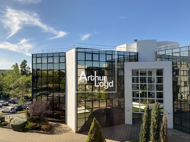 5 Avenue Albert Durand, Blagnac à louer - Photo de l’immeuble – Image 1 sur 8