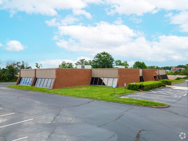 3394 Mckelvey Rd, Bridgeton, MO à louer - Photo principale – Image 1 sur 5