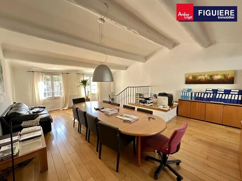Bureau dans Aix-en-Provence à louer - Photo de l’immeuble – Image 1 sur 9