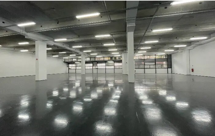 Industriel/Logistique dans Pantin à louer - Photo de l’immeuble – Image 3 sur 6