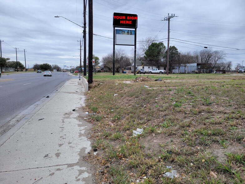 942 Quintana Rd, San Antonio, TX à vendre - Photo de l’immeuble – Image 3 sur 7