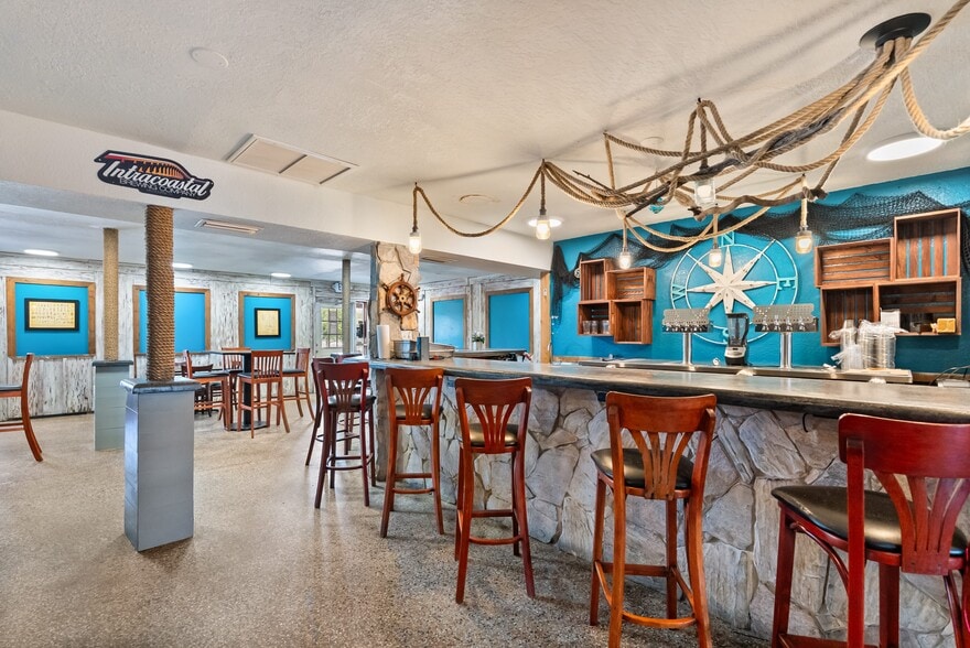 5370 N Highway 1, Cocoa, FL à louer - Photo de l’immeuble – Image 3 sur 19