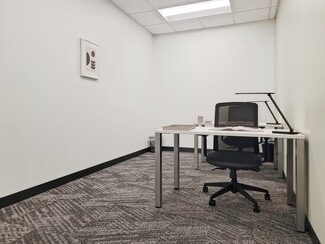 Plus de détails pour 7095 S Ballpark Dr, Franklin, WI - Coworking à louer