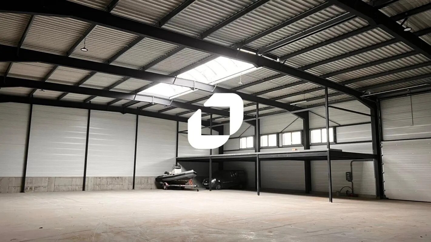 Local d’activités dans Couëron à louer Photo de l’immeuble– Image 1 sur 6