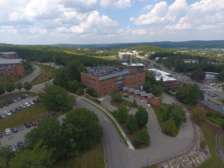 1 Innovation Dr, Worcester, MA à louer - Photo de l’immeuble – Image 3 sur 13