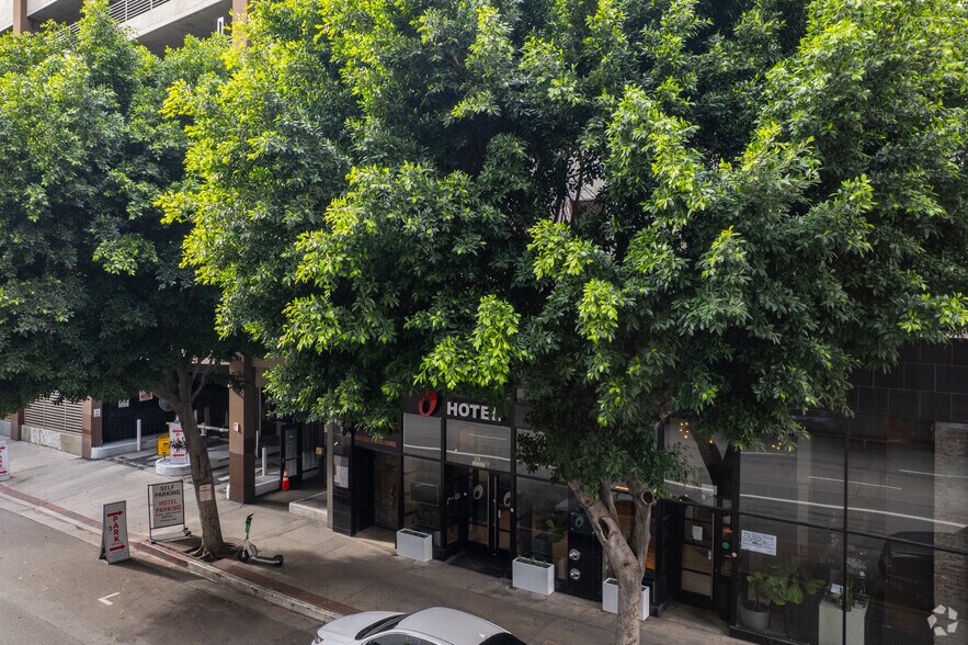 819 S Flower St, Los Angeles, CA à louer - Photo de l’immeuble – Image 3 sur 4